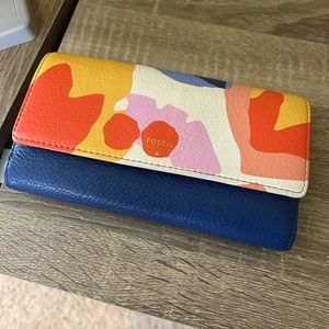 Fossil wallet